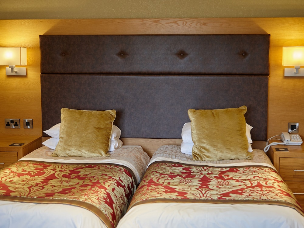 Hundith Hill Hotel 7/66