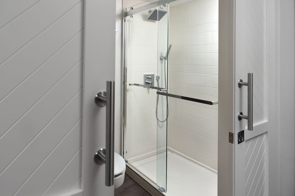 Marriott Kansas City Overland Park 50/50
