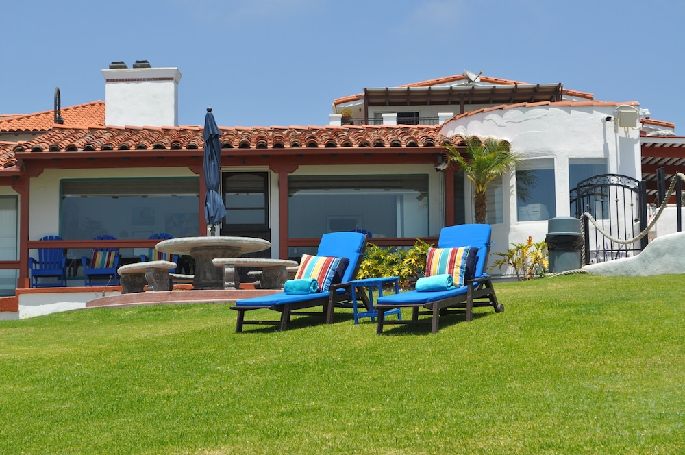 Beachcomber Inn 33/50