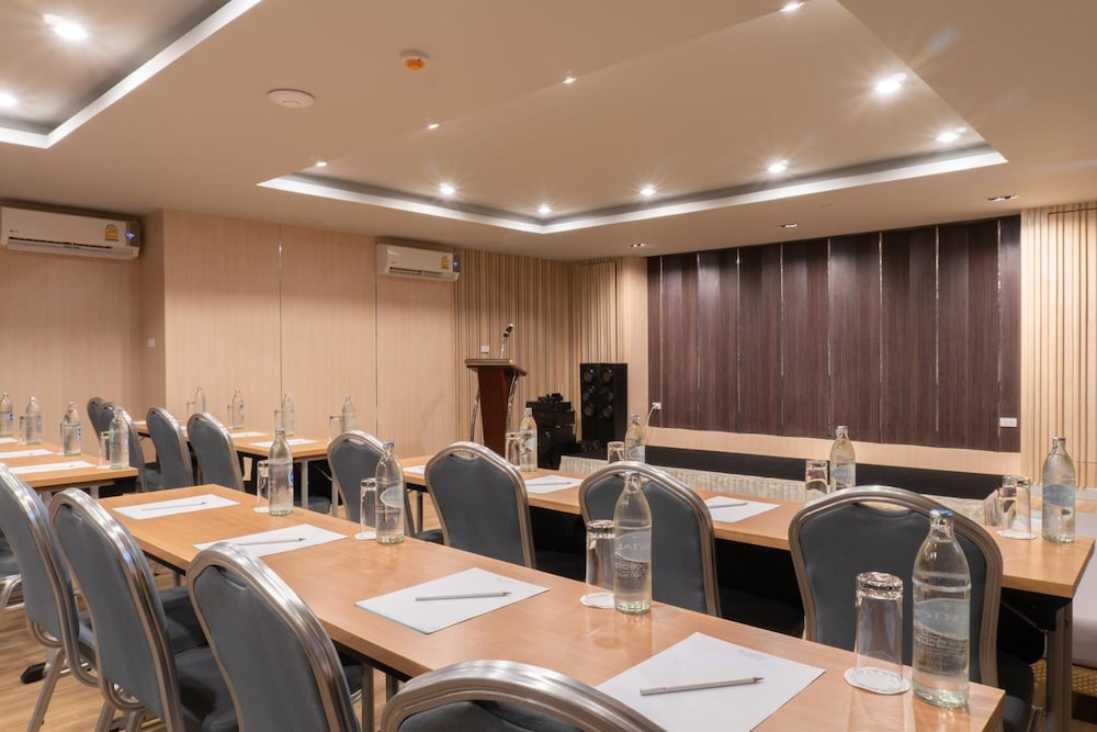 Recenta Suite Phuket Suanluang 41/50