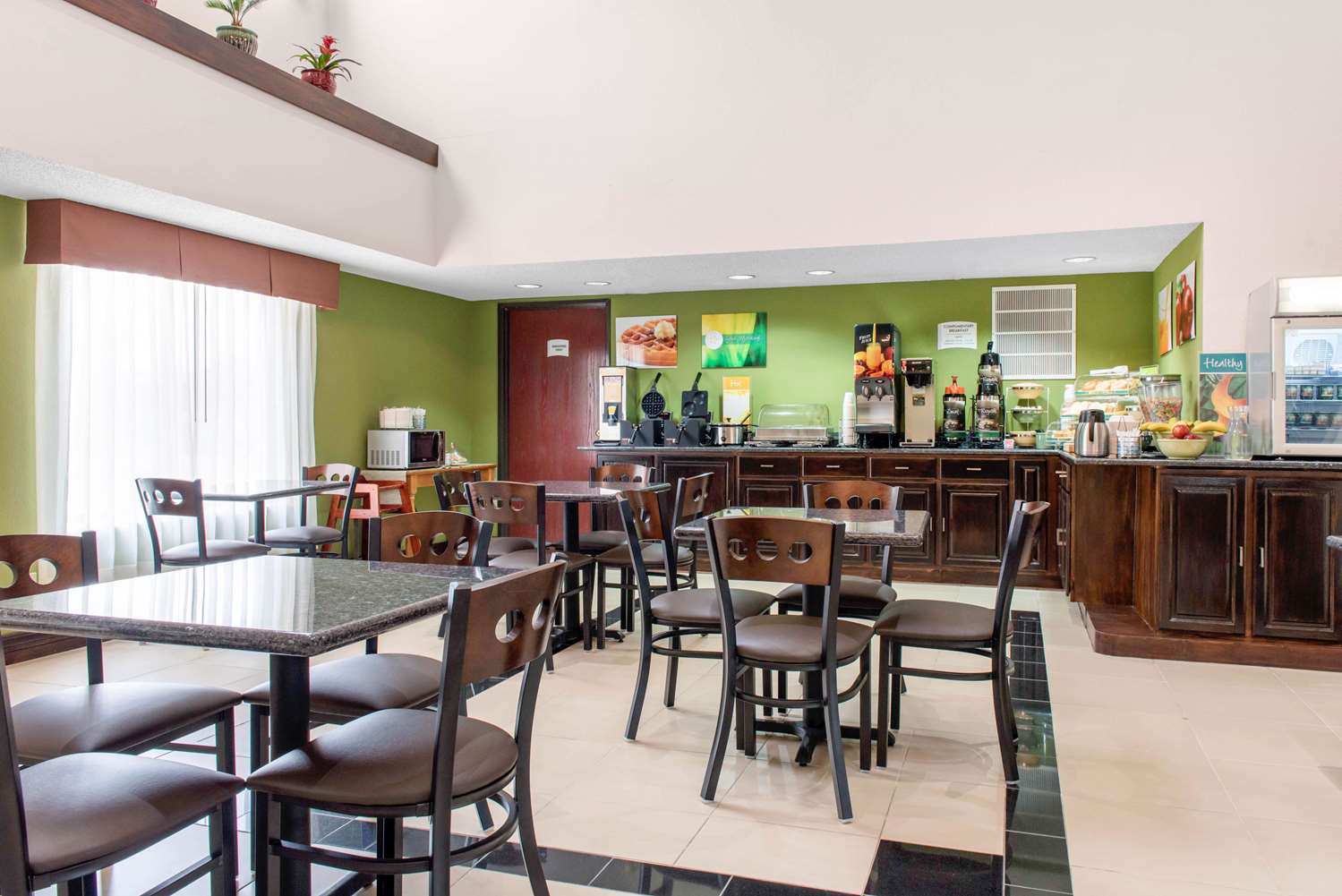 Quality Inn & Suites Anderson I-69 22/29