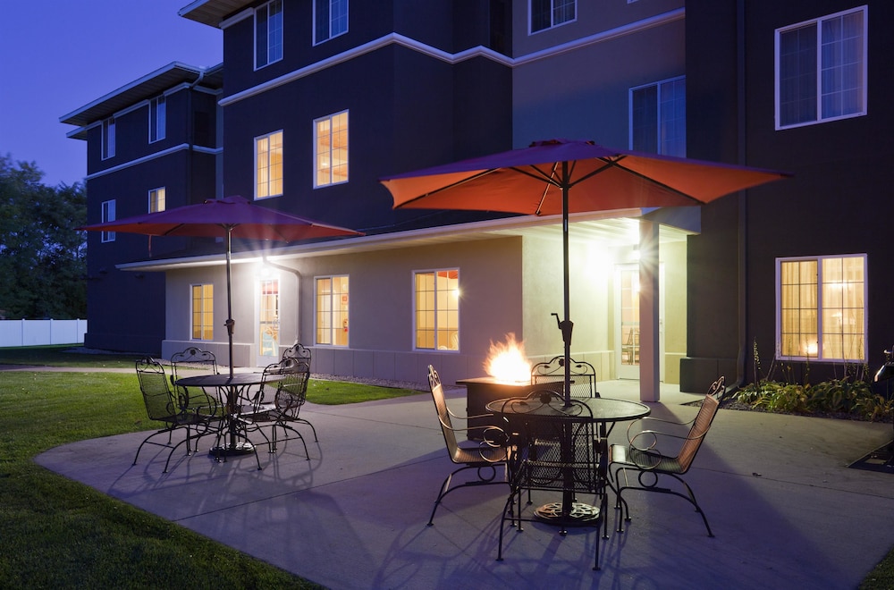 GrandStay Residential Suites - Eau Claire 1/49