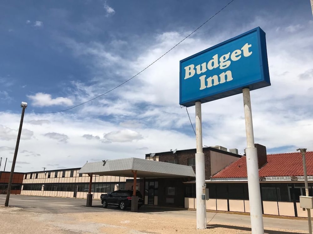 Budget Inn 1/9
