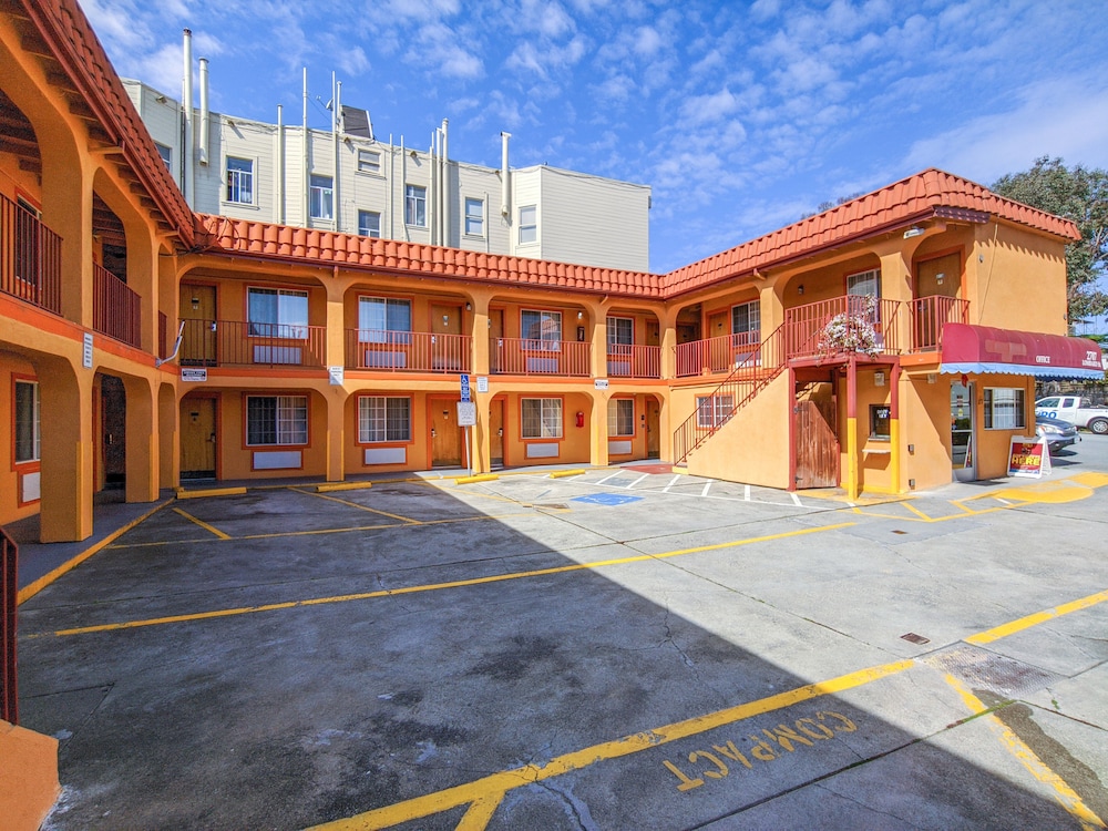 Inn At Golden Gate 5/51