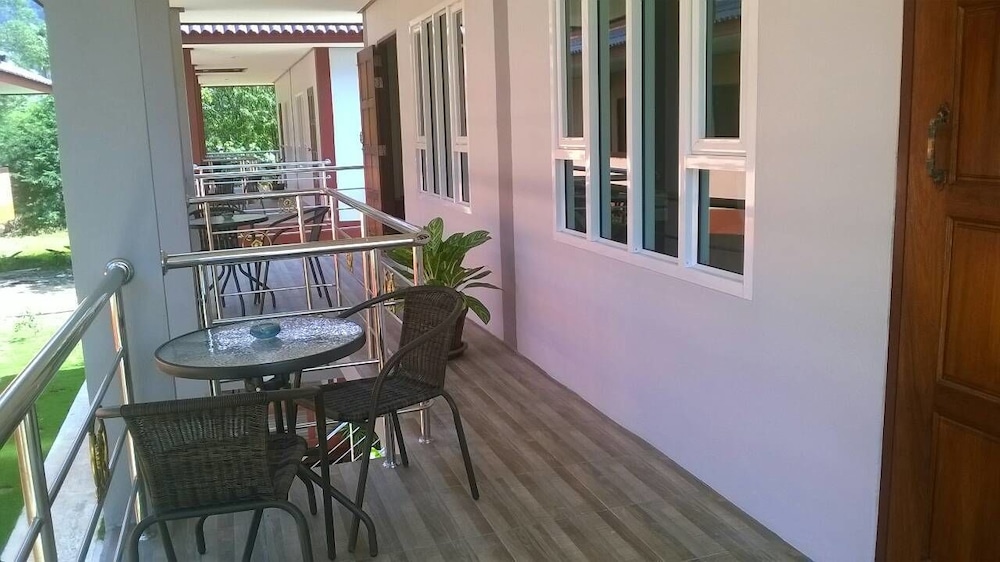 Tamarind Twin Resort 34/49