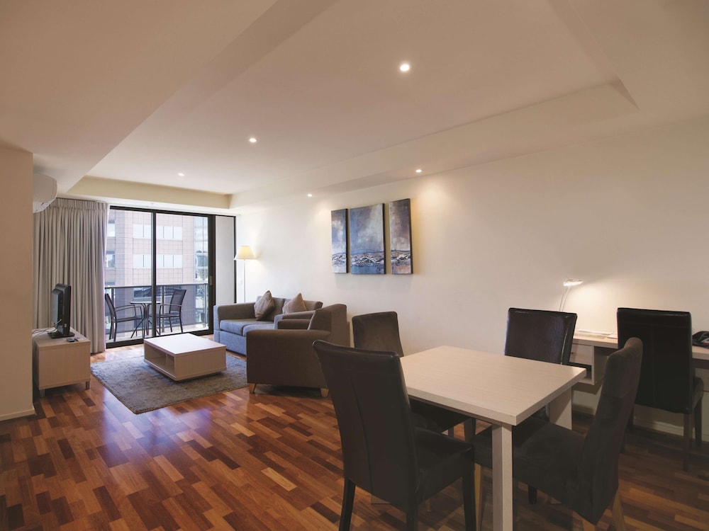 Oaks Melbourne on Lonsdale Suites, Melbourne City Centre, Melbourne 44/71