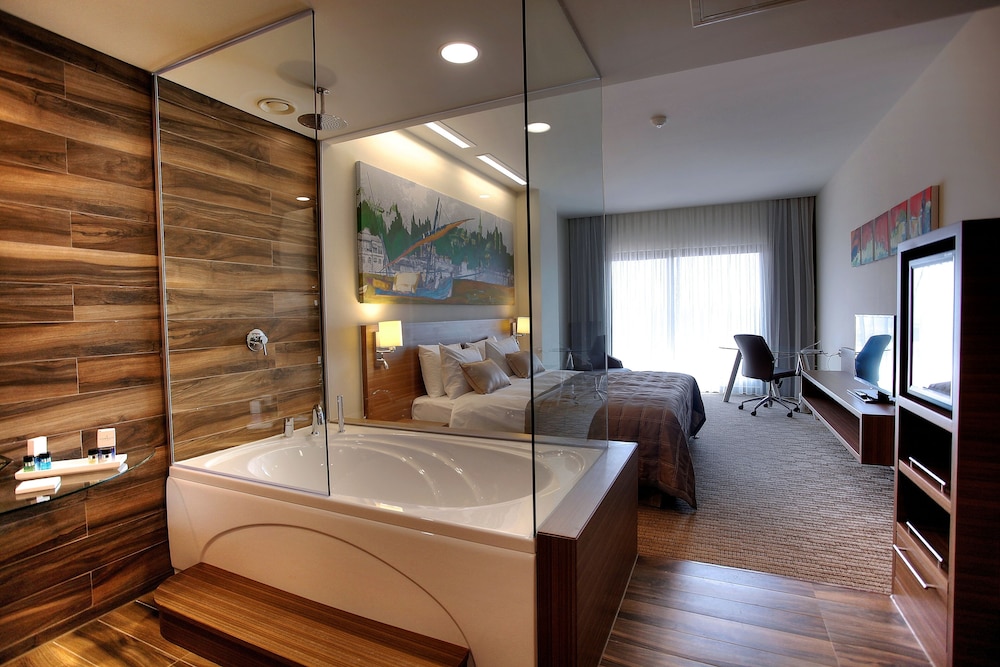 Gorrion Hotel 15/71