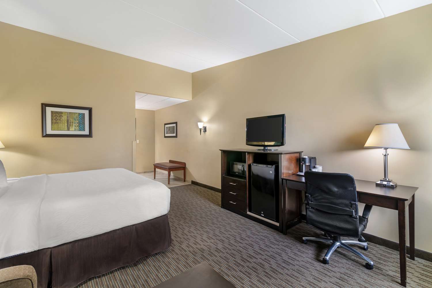 Best Western Plus Plattsburgh 14/47
