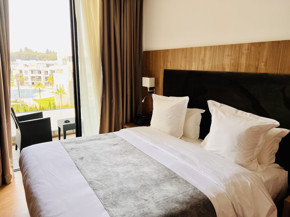 SUPERIOR, DOUBLE BED