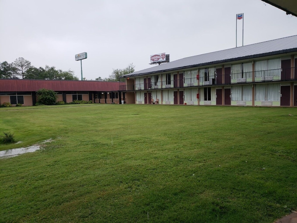 Hotel Cartersville, GA 35/50