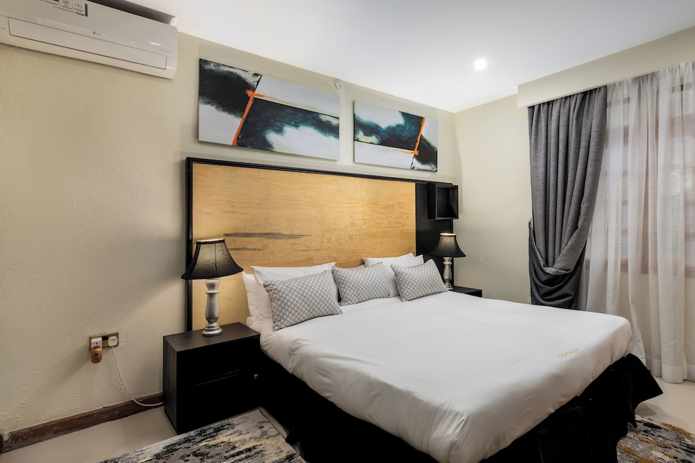 The Emin Pasha Hotel 15/46
