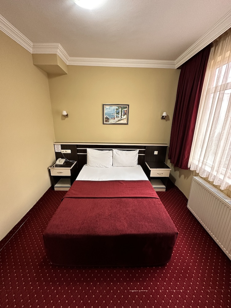 Mina 1 Hotel 10/50
