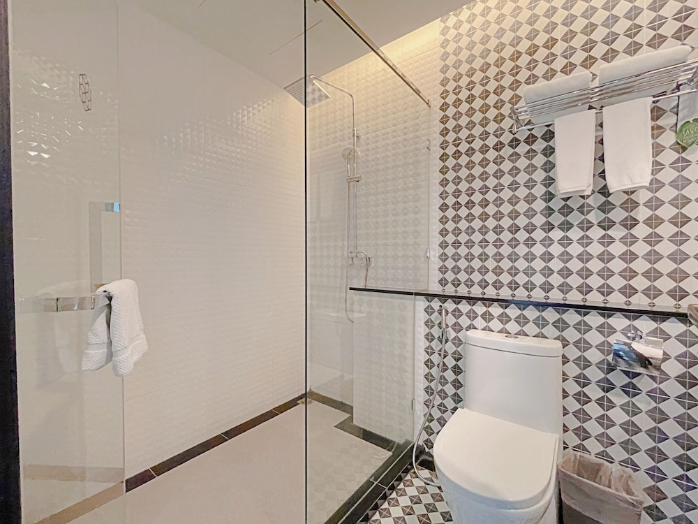 Chezzotel Pattaya 72/73