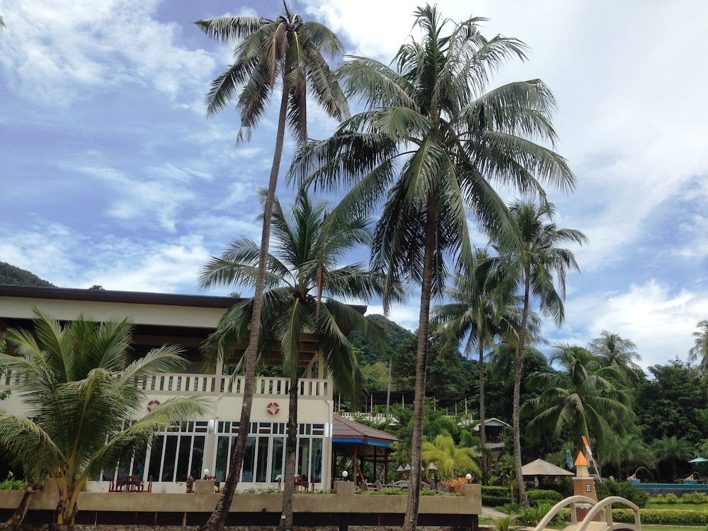 Bailan Beach Resort 10/78