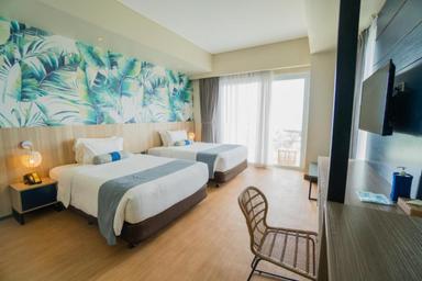 Palm, King Bed