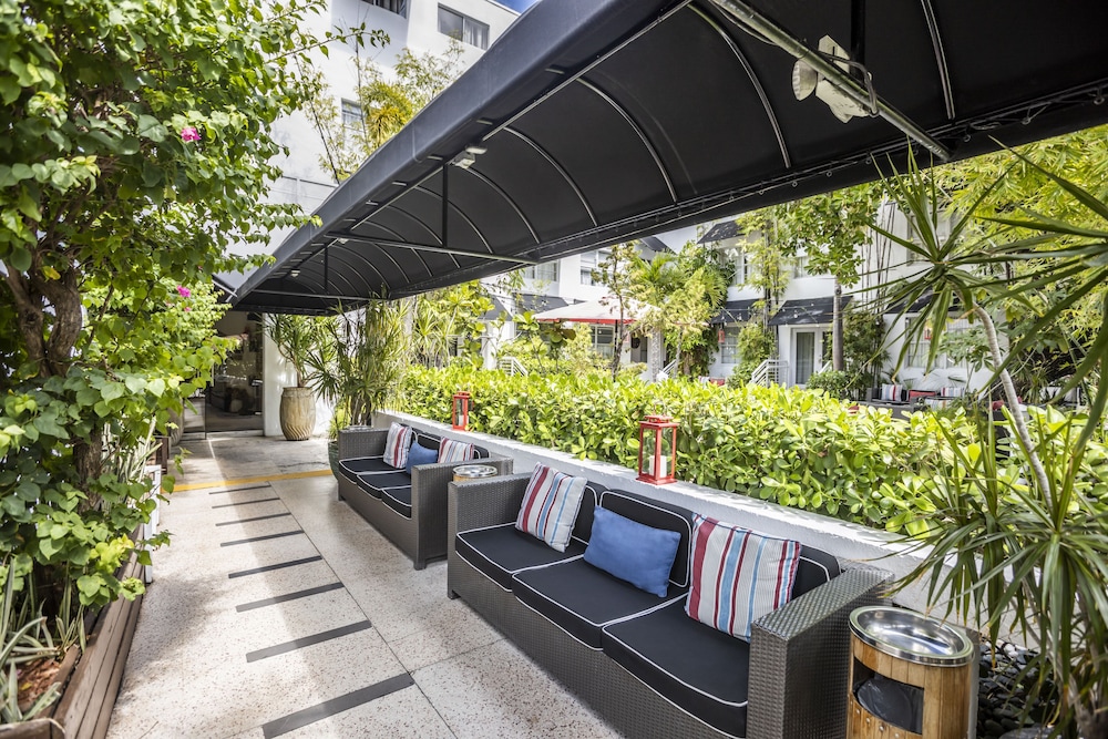 Metropole Suites South Beach 9/77