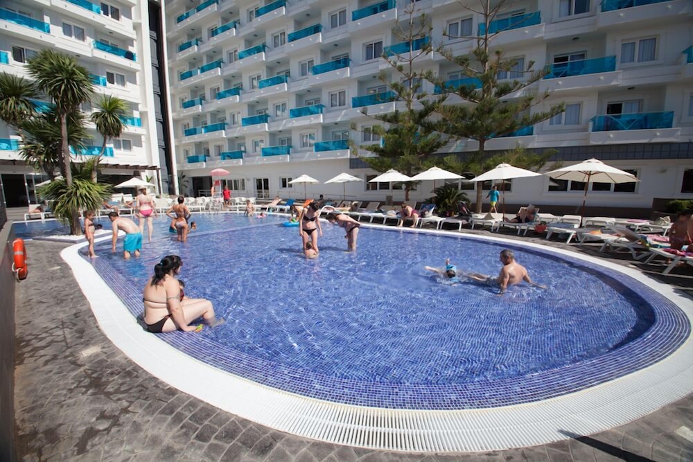 Acuazul Aparthotel and Spa 30/37