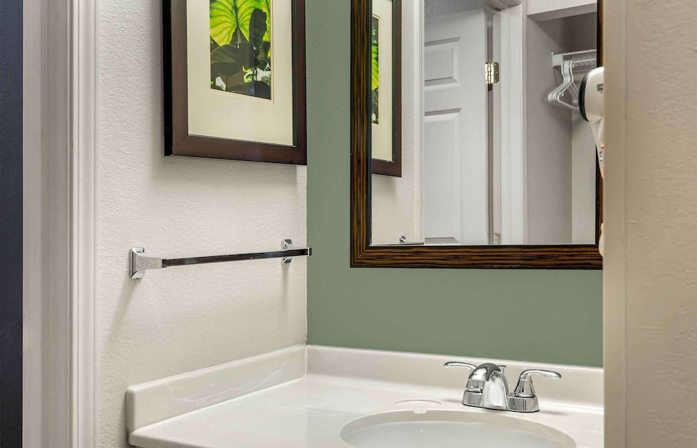 Extended Stay America - Boston - Westborough - Computer Dr. 38/38