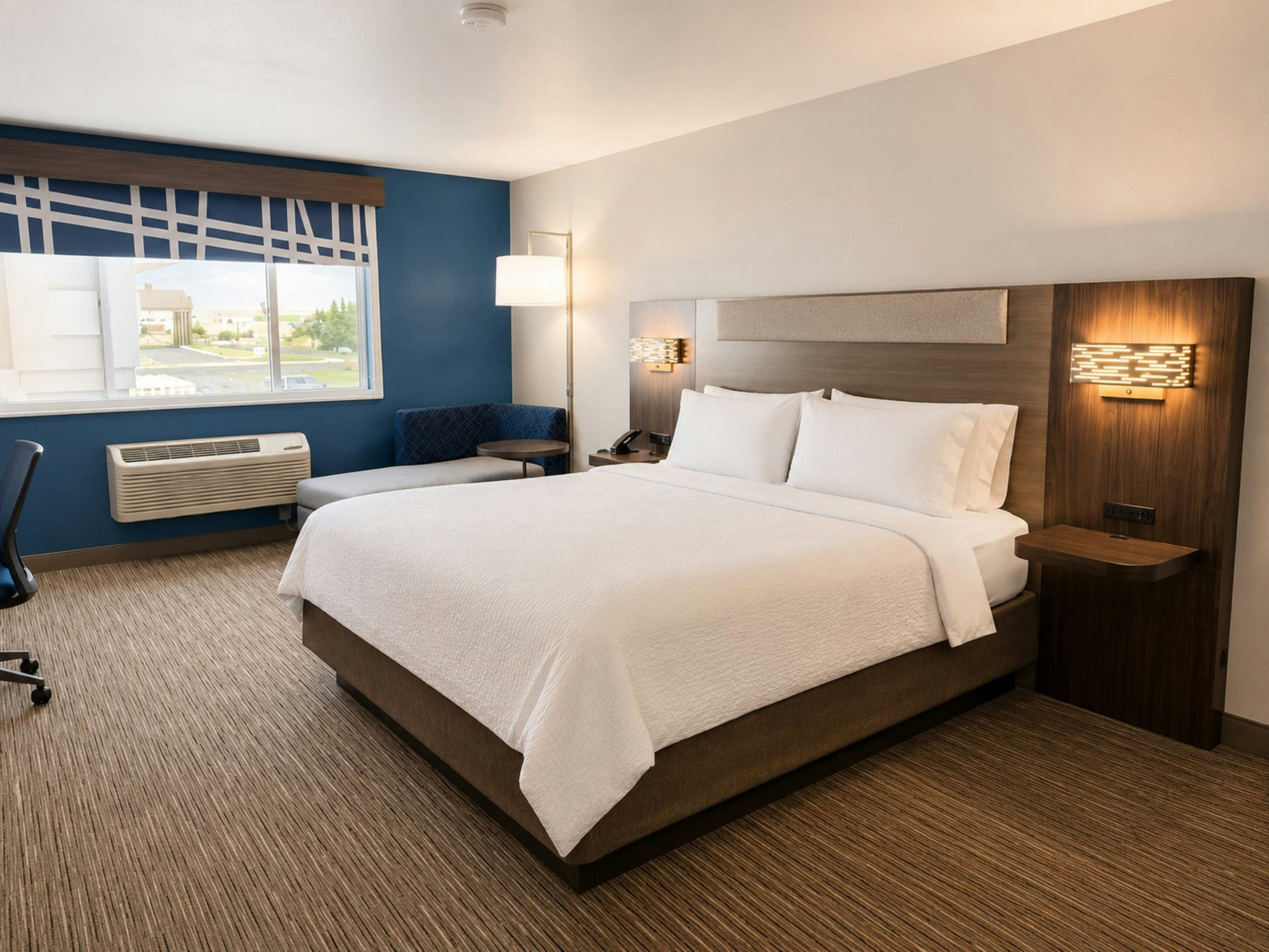 Holiday Inn Express Pendleton 32/71