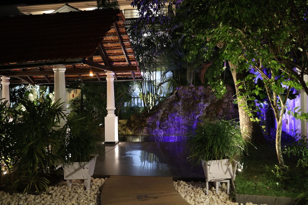 Hotel Casa Ahaana 38/48