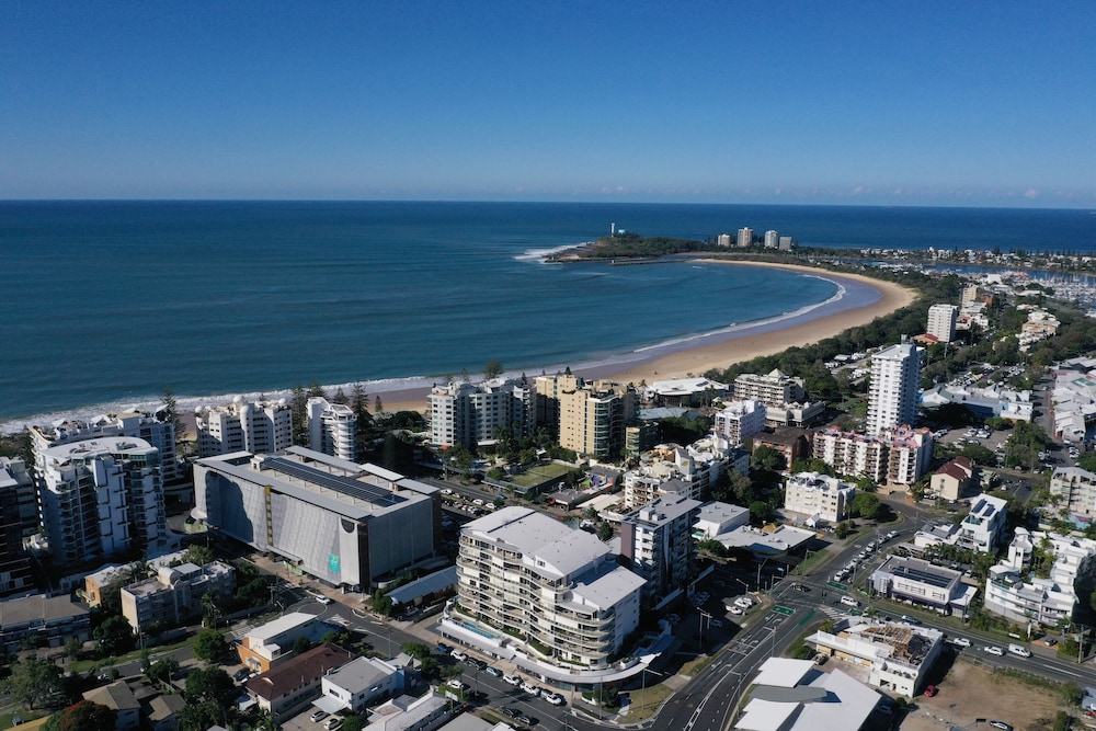 Pandanus Mooloolaba 48/51