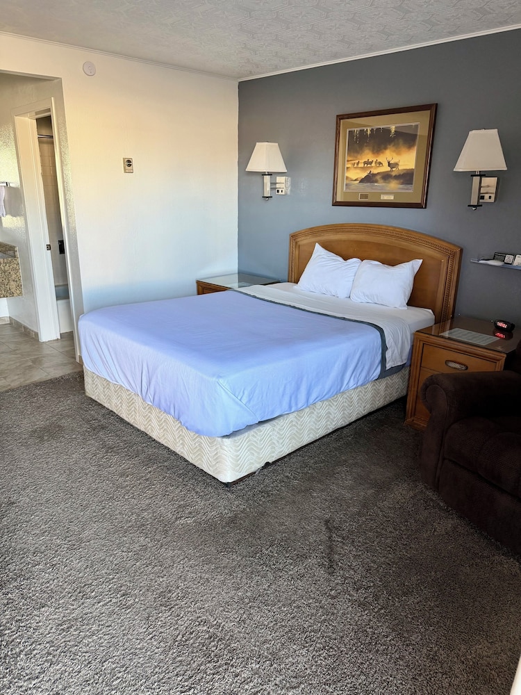 Bristlecone Motel 20/50