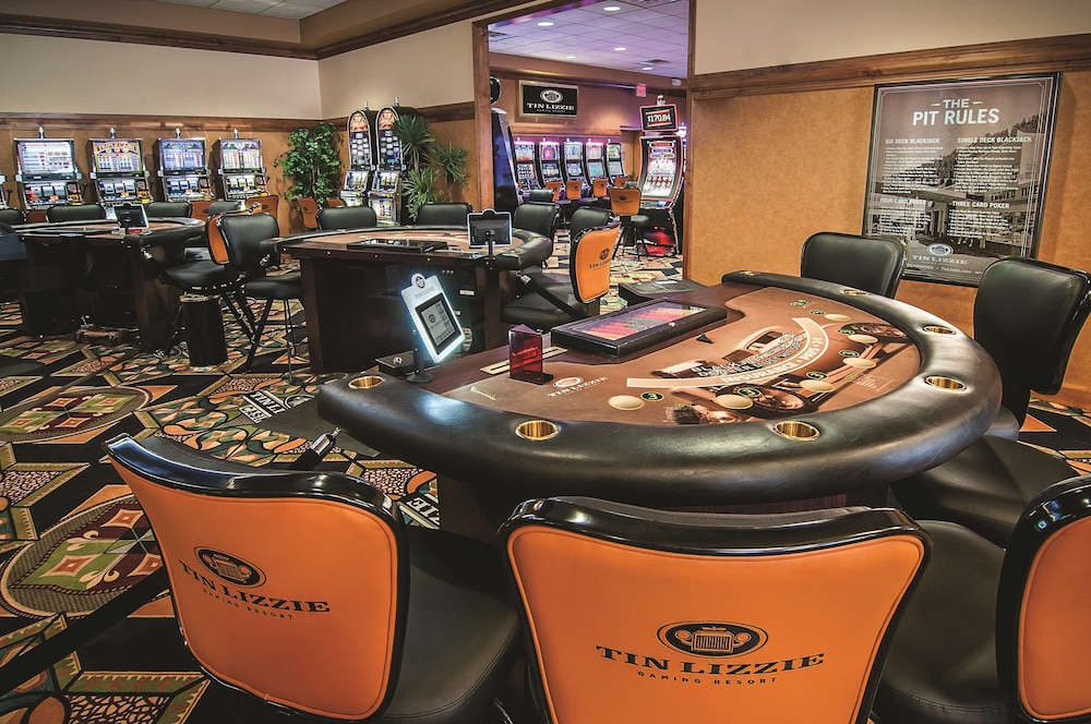 Hampton Inn Deadwood At Tin Lizzie Gaming Resort Sd 30/39