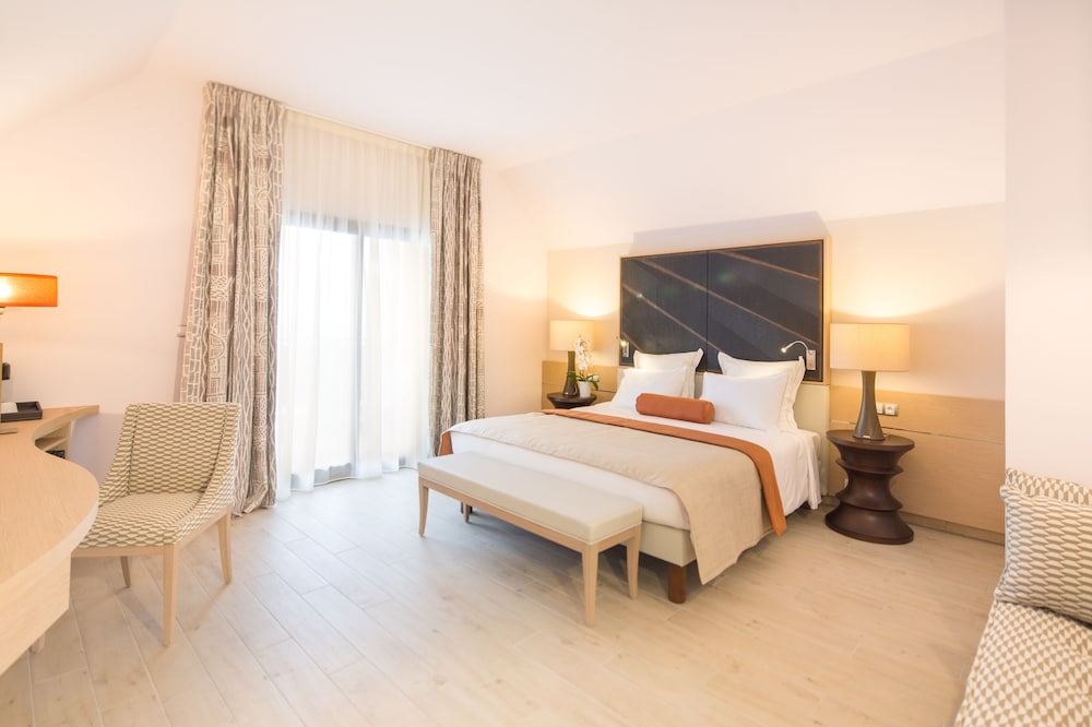 Akoya Hotel and Spa 16/68