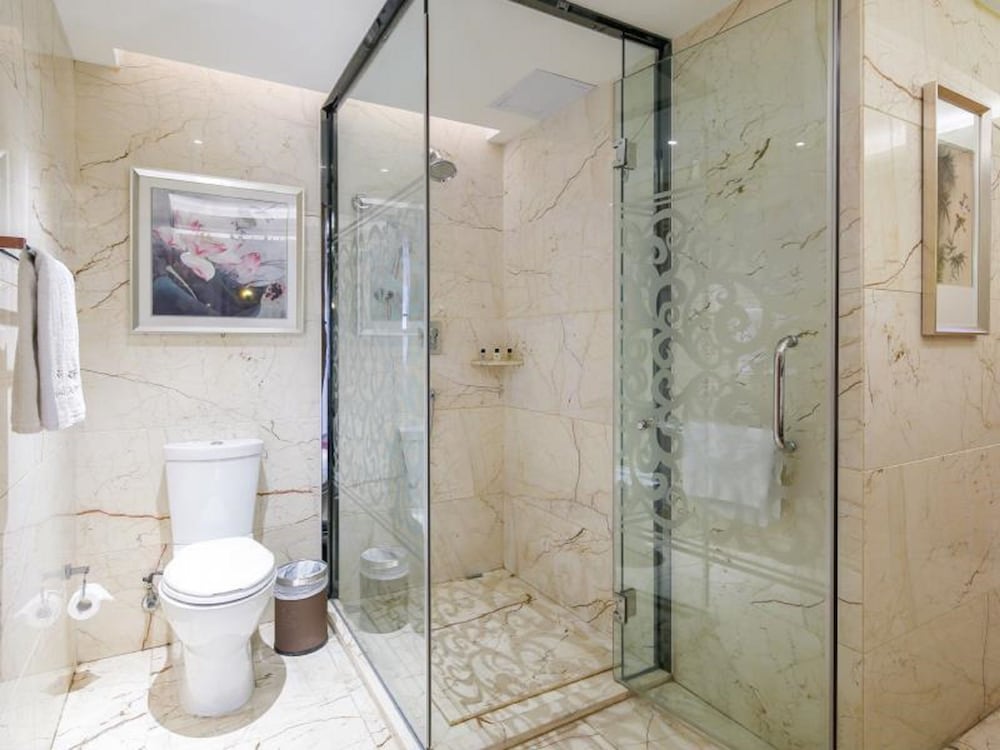 Manguo International Hotel 37/40