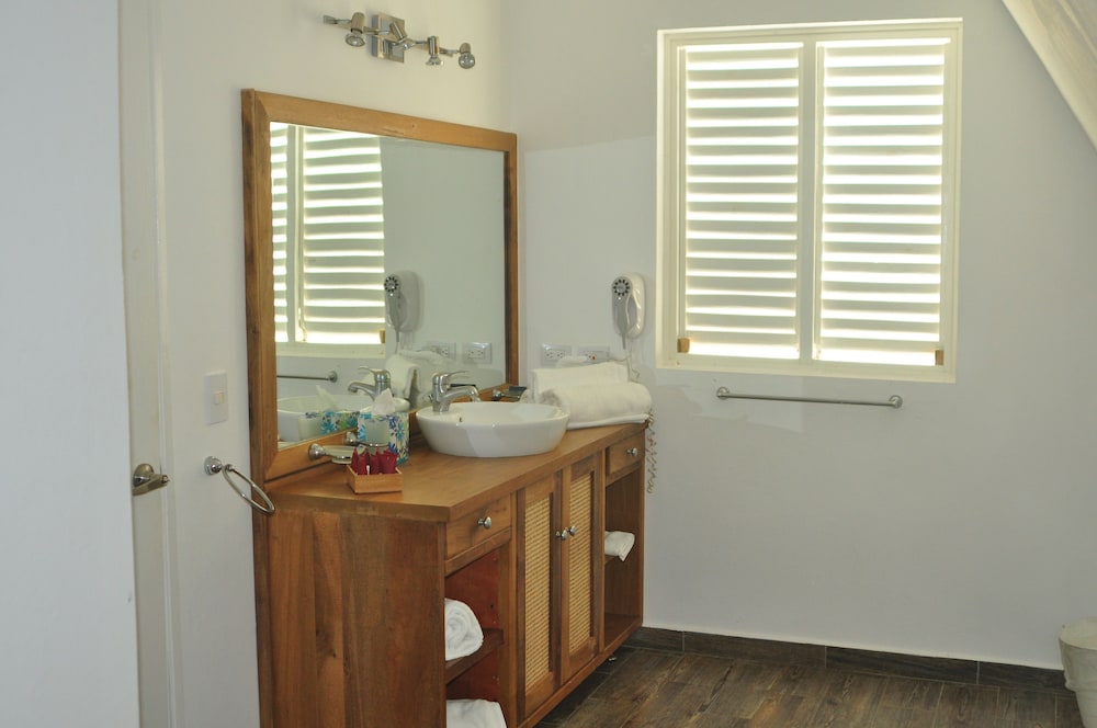 Punta Rucia lodge 50/50
