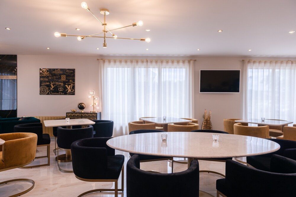 The Originals City Hotel Rennes Sud Chantepie Ex Comfort Hotel Rennes Chantepie 22/31