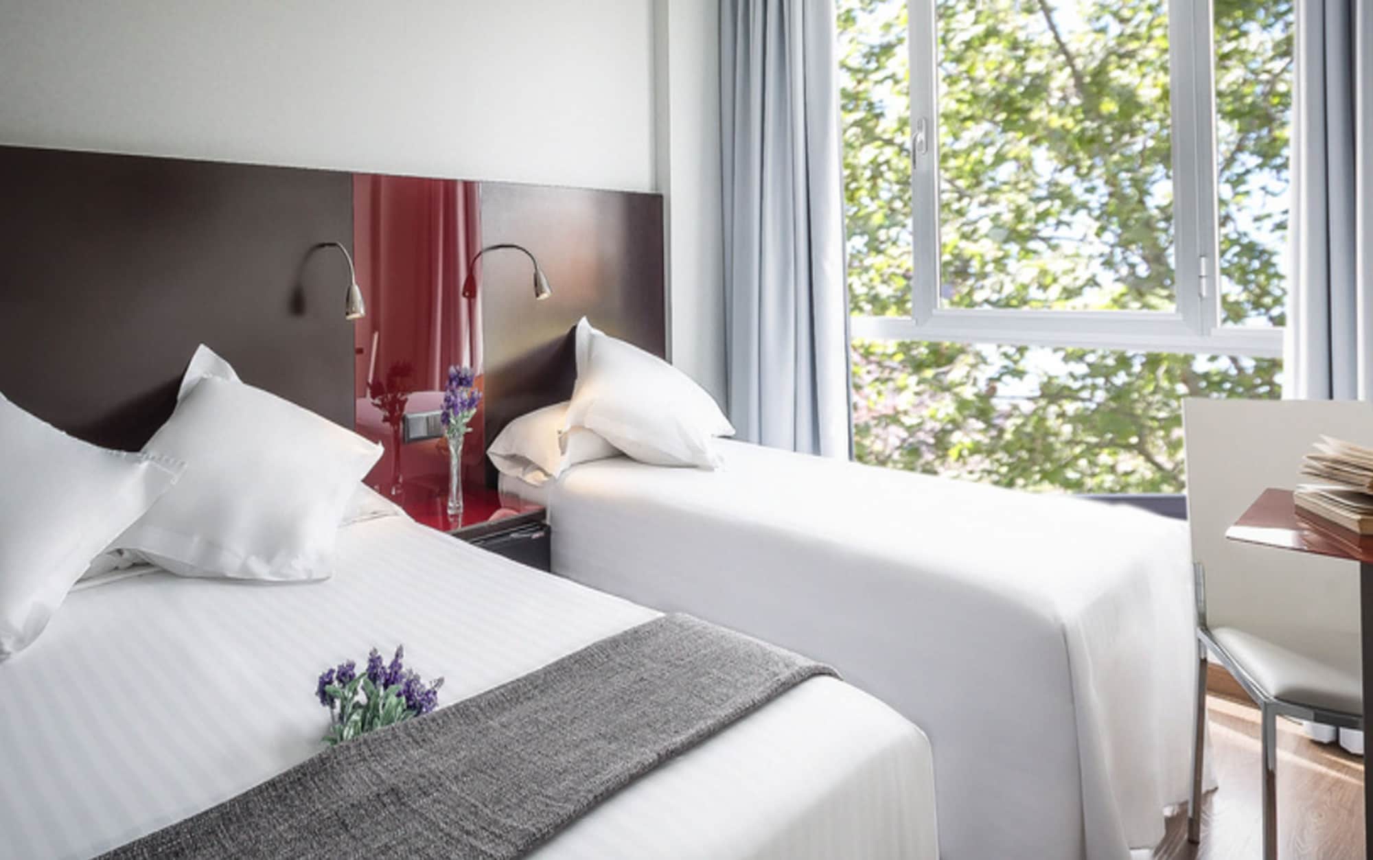 ROOM, TRIPLE