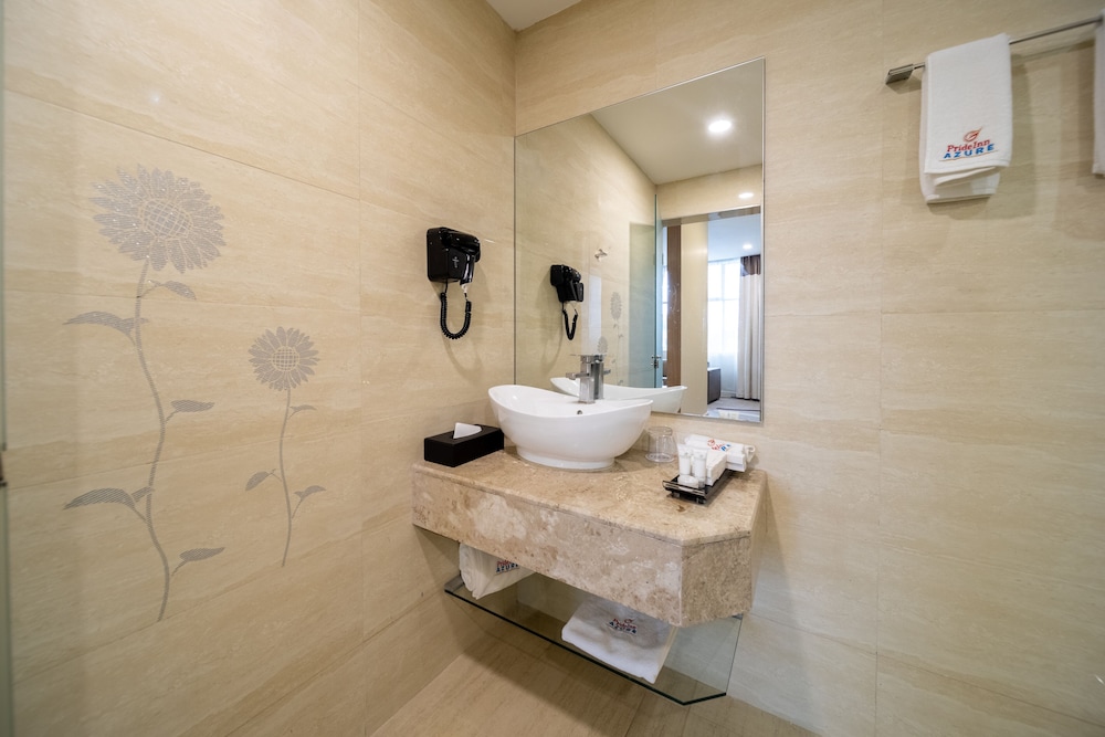 غرفة قياسية بسريرين منفصلين، PrideInn Azure Hotel Nairobi Westlands 4/4