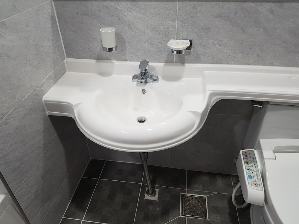 Yangyang International Airport Hotel 44/48