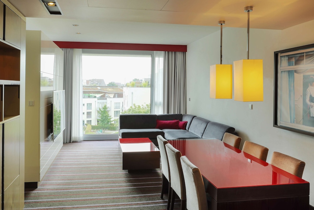 Radisson Blu Media Harbour Hotel Dusseldorf 54/68