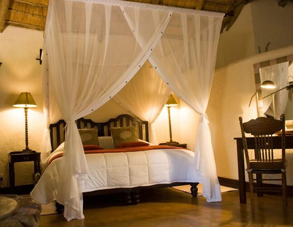 Tanamera Lodge 10/47