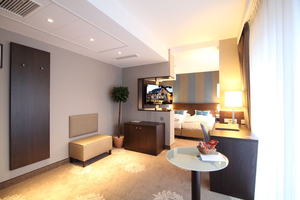 Parkhotel Wittekindshof 40/64