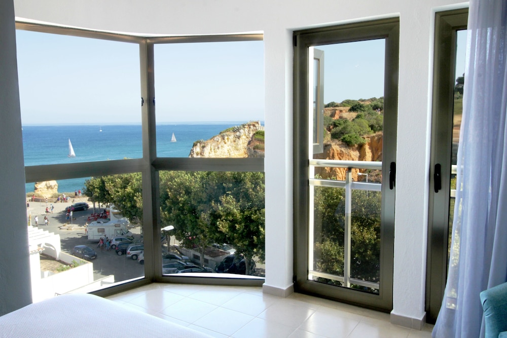 Carvi Beach Hotel photo2