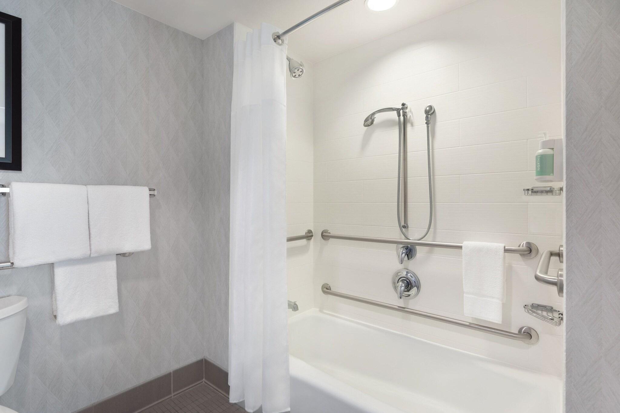 جناح بسرير كينج لذوي الإعاقة، Residence Inn By Marriott Boston Back Bay Fenway 8/9
