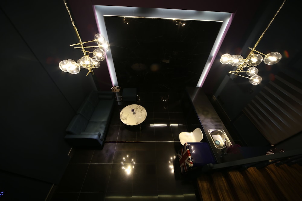 Piano Hotel 30/65
