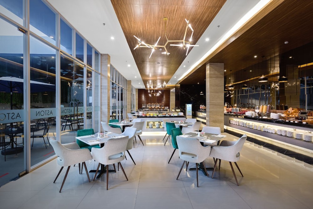 Aston Sidoarjo City Hotel and Conference Center 35/50
