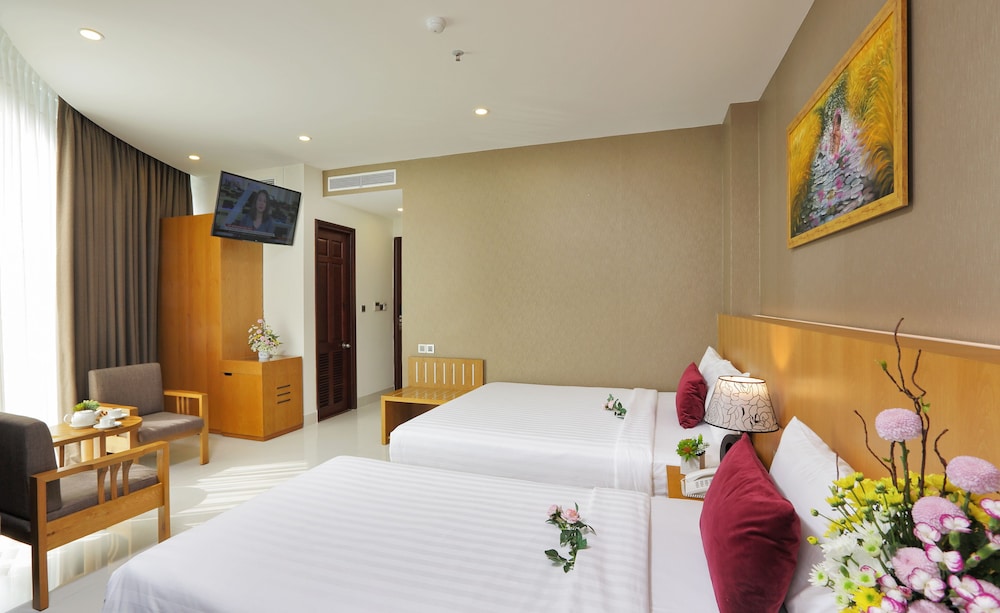 Golda Hotel 16/38