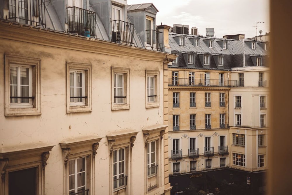 Hotel France D antin Opera 7/55