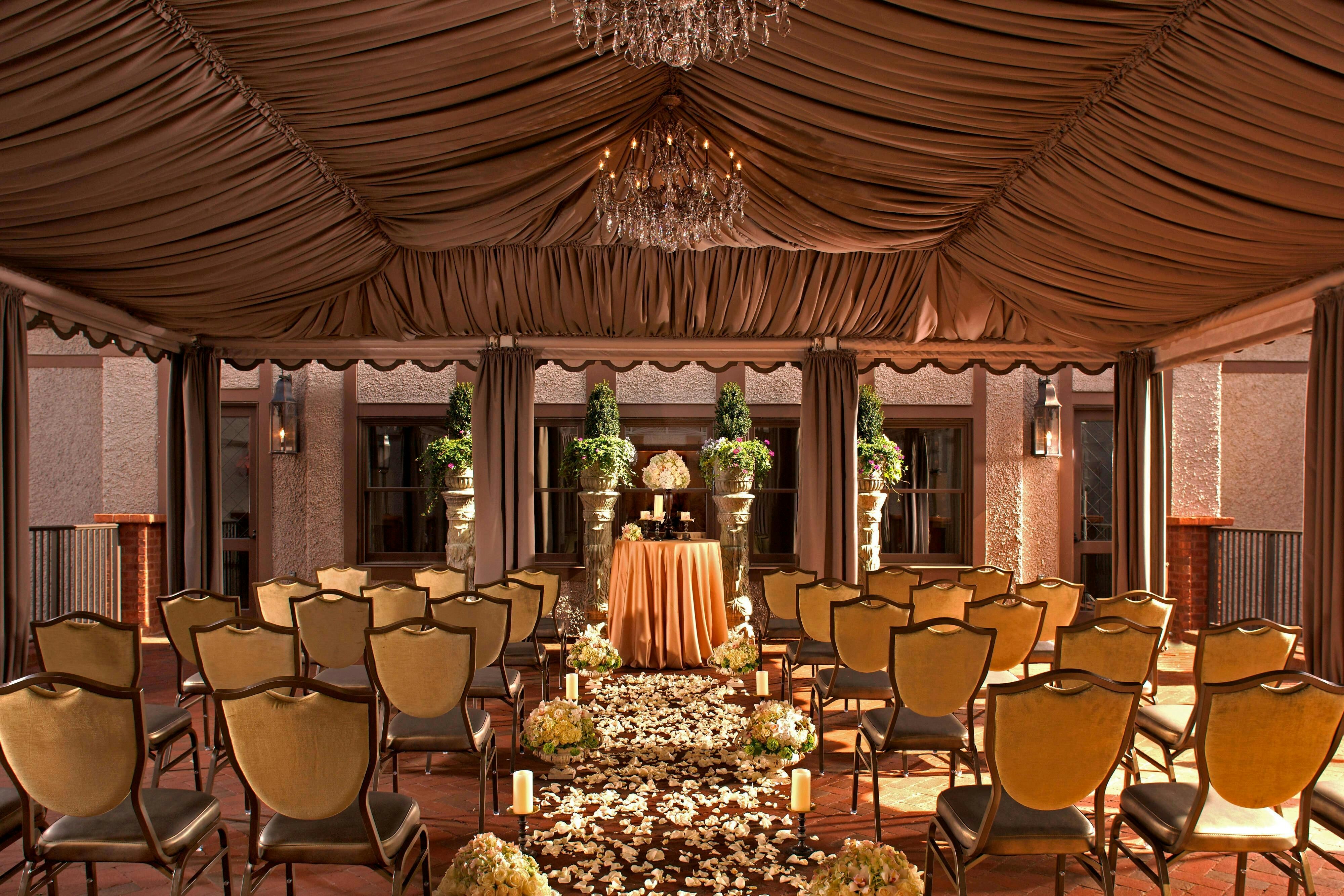 Grand Bohemian Hotel Asheville Autograph Collection 29/41