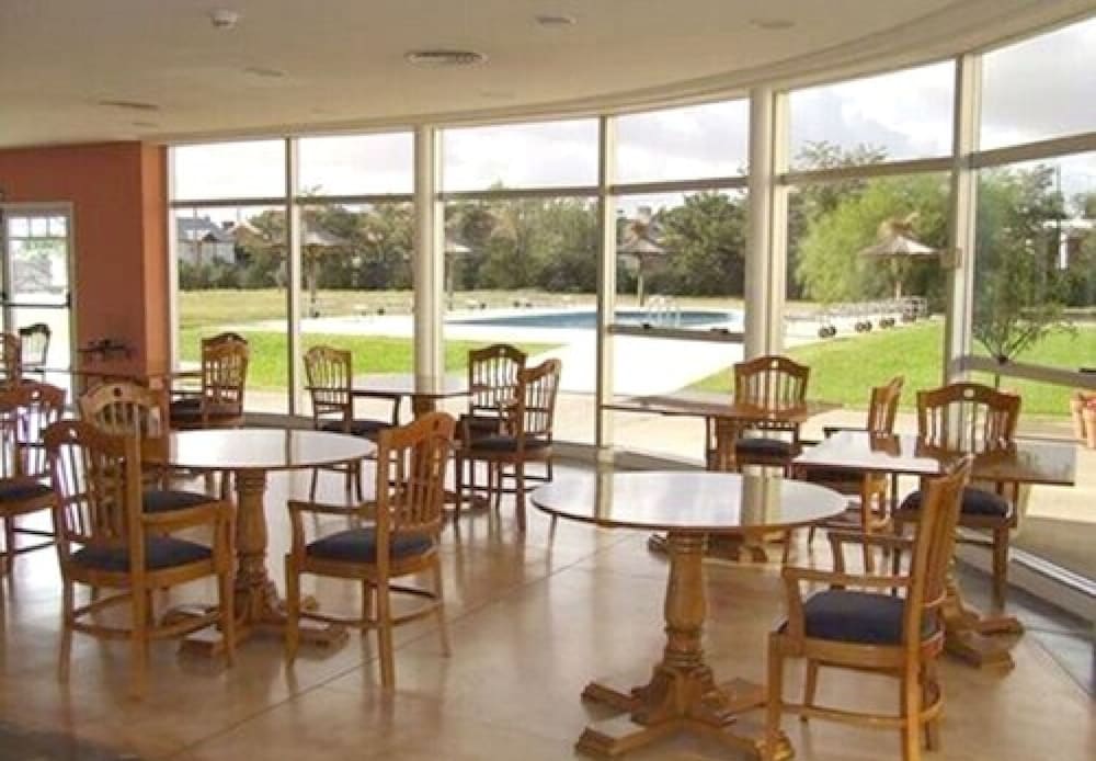 Paradores Austral Bahia Blanca 39/59
