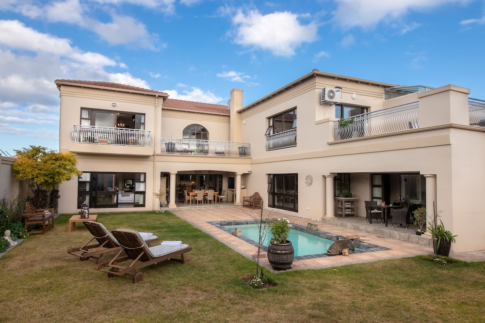Amery House 36/44