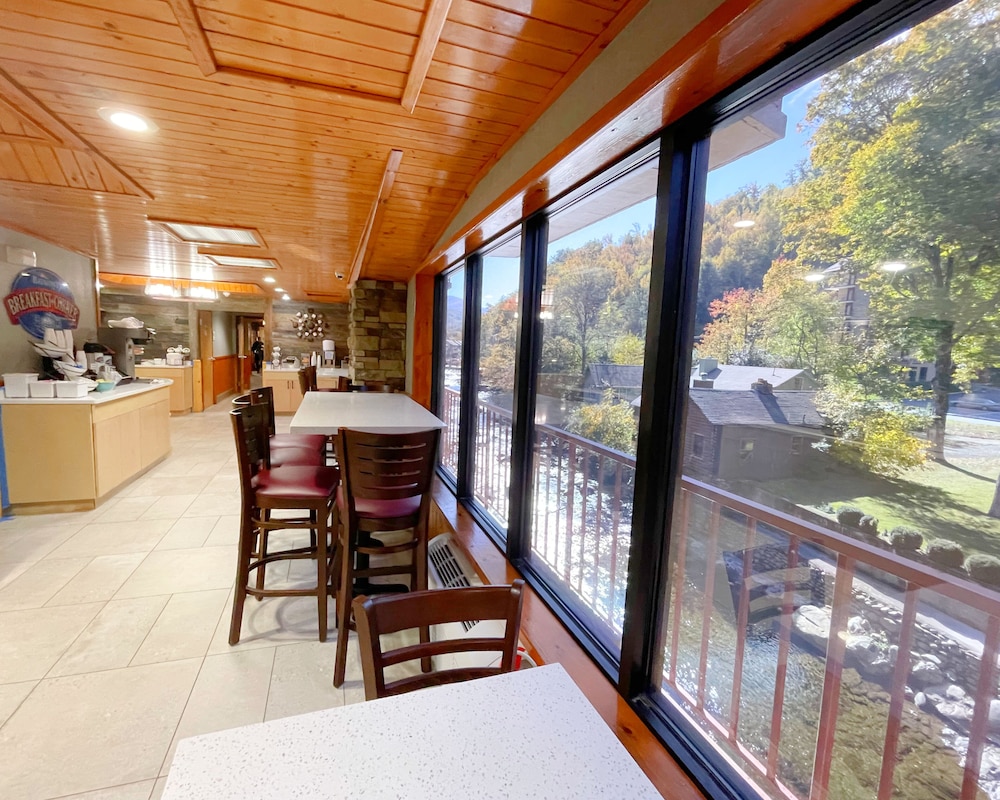 restaurant-cafeteria