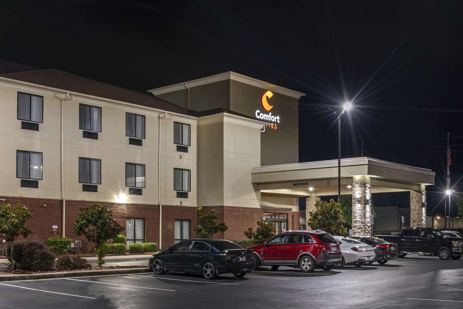 Comfort Suites Pell City near Logan Martin Lake 35/39