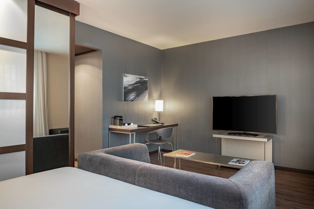 Ac Hotel San Sebastian de Los Reyes By Marriott 5/45