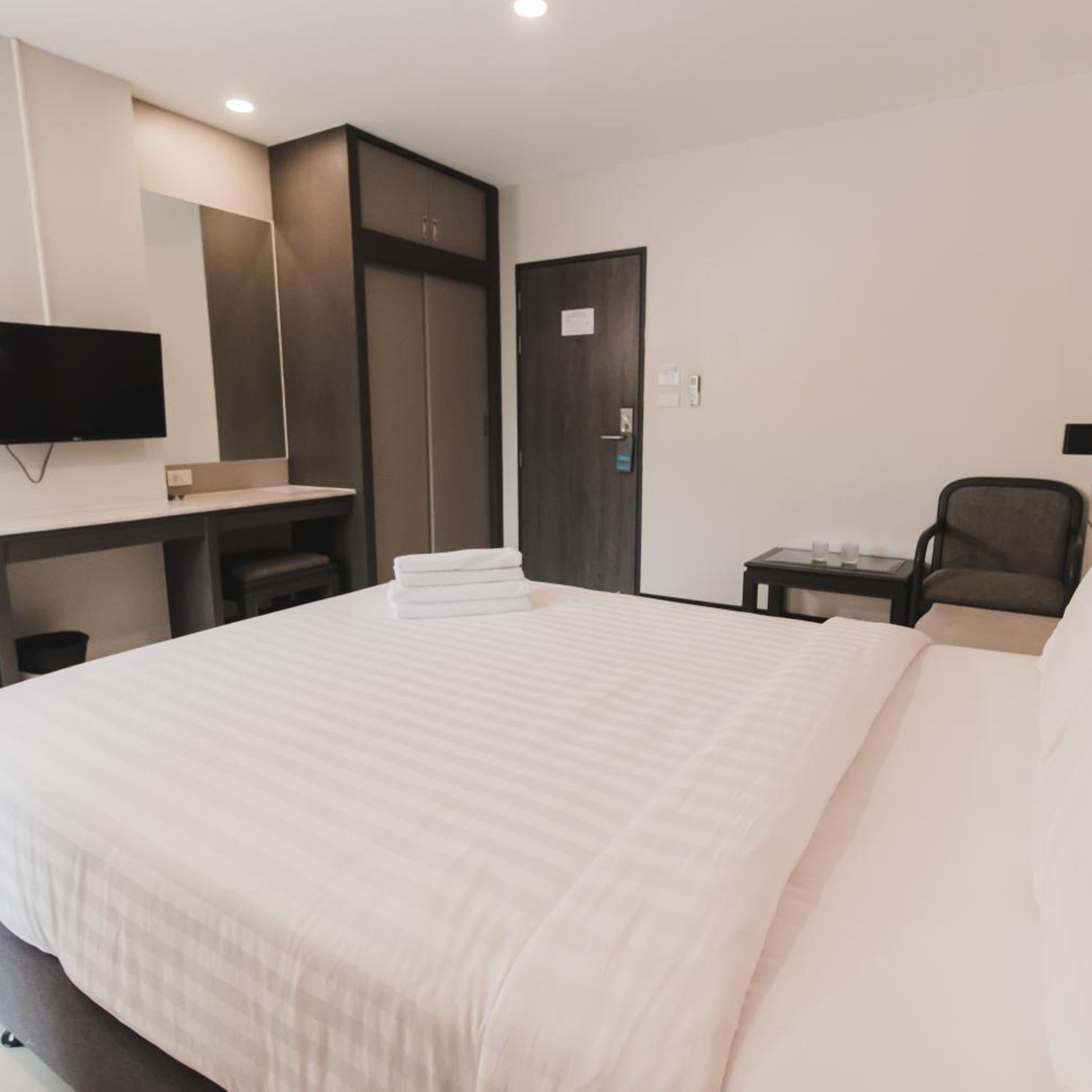 Room, Double Bed